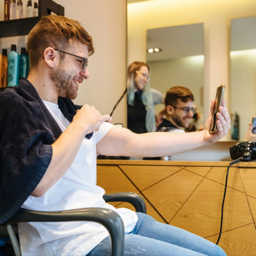 7 Signs You Should Switch Hair Salons